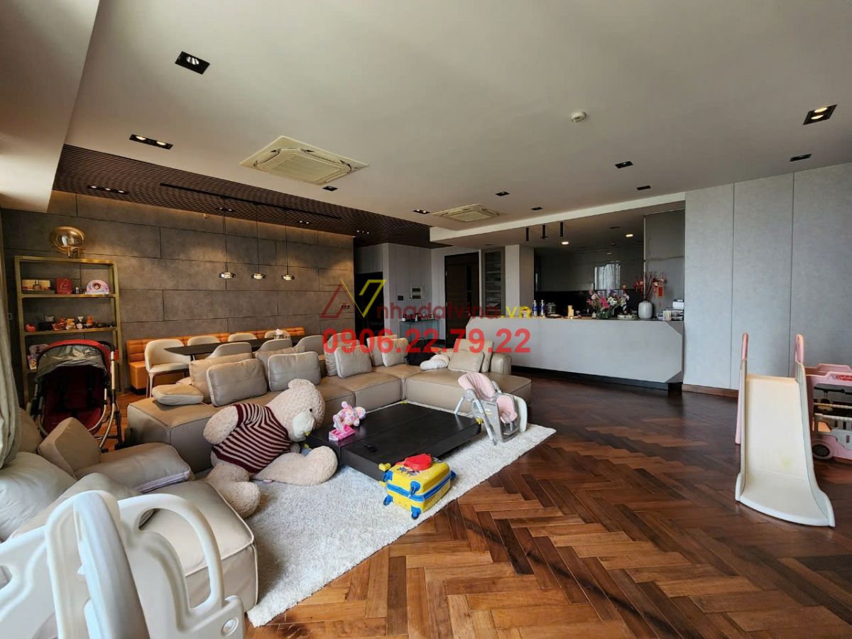 Bán Căn Hộ Penthouse Midtown 255m2 Giá 34 Tỷ