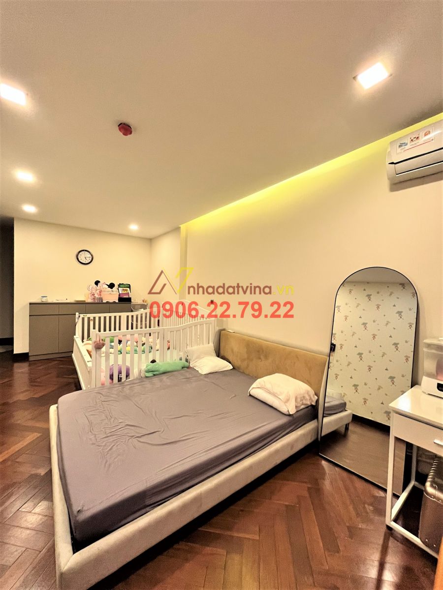 Bán Căn Hộ Penthouse Midtown 255m2 Giá 34 Tỷ